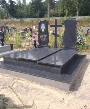Памятник двойной 23